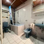 Joza With Pool And Sea View, 2 Min Walk To The Apartamento