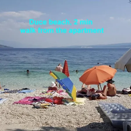 Joza With Pool And Sea View, 2 Min Walk To The Duće